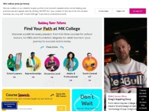 Faculdade Milton Keynes (MKC)
