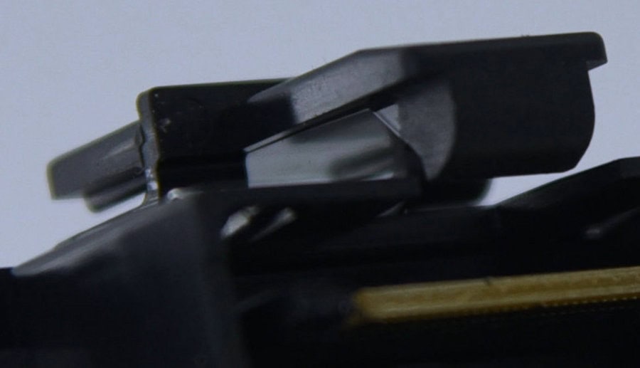 Clip back detail