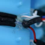 Heißkleber zum Halten des Sensors
