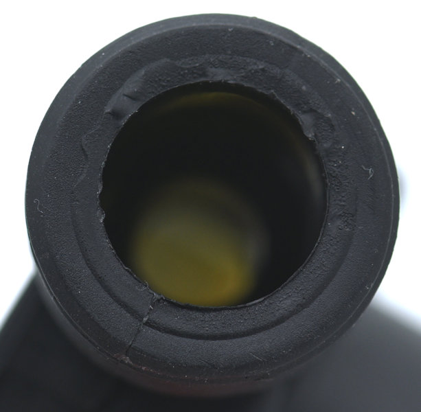 Molded sealing surface